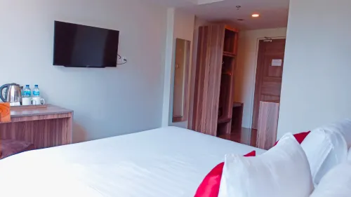 Win Premier Mangga Besar Kamar Photos