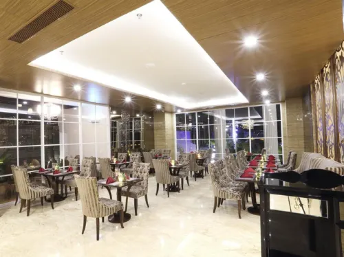 Belviu Hotel Bandung Restauration Photos