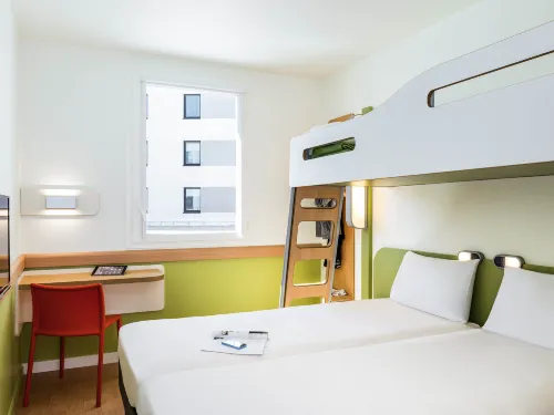 ibis budget Saint-Quentin-en-Yvelines Vélodrome Chambres Photos