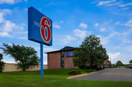 Motel 6 Elk Grove Village, IL - O'Hare Esterni Photos