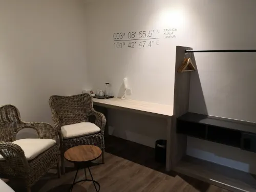 H Boutique Hotel Xplorer Loke Yew Photos