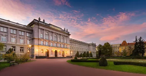 Hotel Laguna Zagreb Рядом с отелем Photos