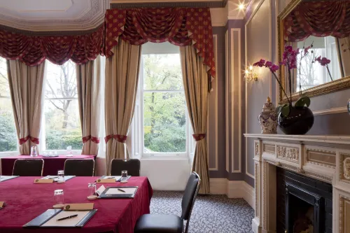Gem Strathmore Hotel Business Facilities Photos
