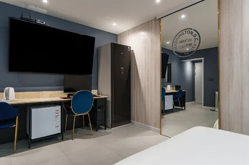 Hotel Millennium Rooms Photos