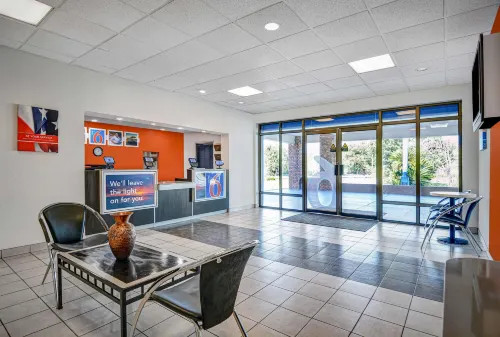 Motel 6 Tallahassee, FL - Downtown Public Areas Photos