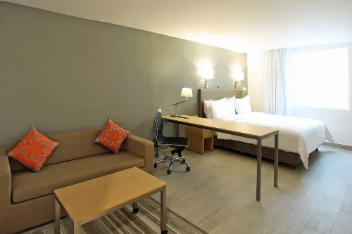 One Cuautitlan Rooms Photos