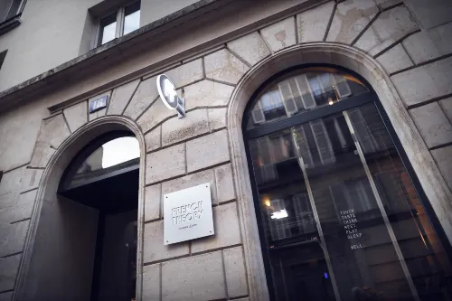French Theory Hotel & Restaurant Extérieur Photos