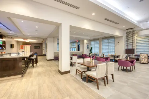 Hilton Garden Inn Irvine/Orange County Airport Ristorazione Photos