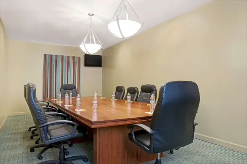 Days Inn by Wyndham Downtown St. Louis Espaces Affaires Photos