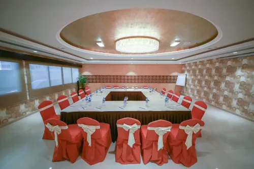 Ivory Grand Hotel Apartments Business Facilities Photos
