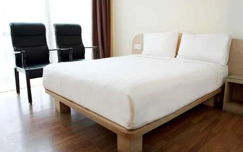Business Hotel Tomang Chambres Photos