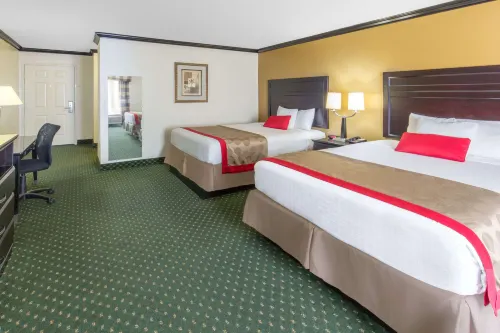 Ramada by Wyndham Ontario Phòng Photos