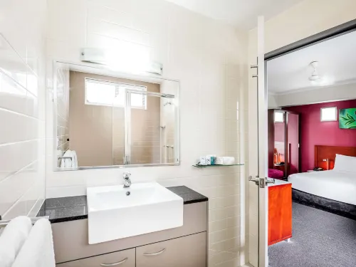 Novotel Darwin Airport Rooms Photos