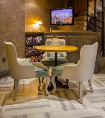 Aston Hotel Taksim Öffentliche Flächen Photos