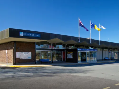 Ramada Encore By Wyndham Belconnen Canberra Exterior Photos
