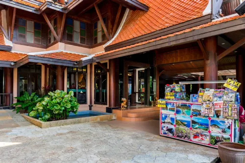 Nipa Resort Рядом с отелем Photos