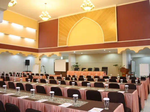 Lingga Hotel Espaces Affaires Photos