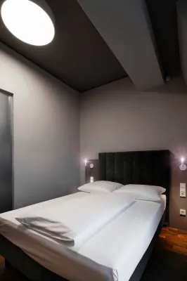 Hotel Cult Frankfurt City Kamar Photos