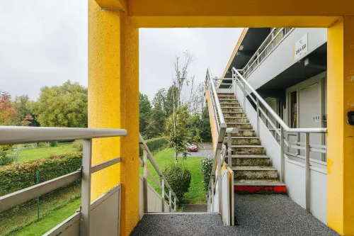 Première Classe Espaces publics Photos