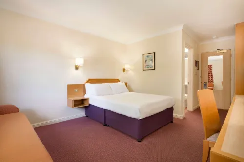 Days Inn by Wyndham Southampton Rownhams Chambres Photos