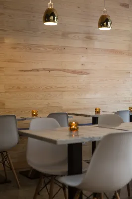 The 8 - Downtown Suites Makanan Photos