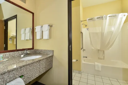 Quality Inn Joplin I-44 Photos