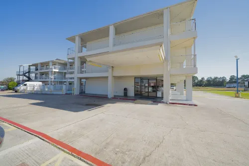 Americas Best Value Inn & Suites Humble Exterior Photos