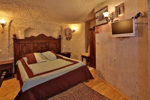 Travel Inn Cave Hotel Photos
