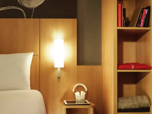 Ibis Londrina Shopping Photos