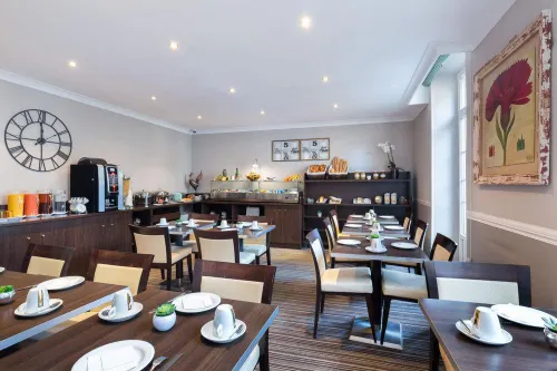Best Western Lakmi Nice Restauration Photos