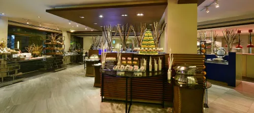 Radisson Blu Dhaka Water Garden Restauration Photos