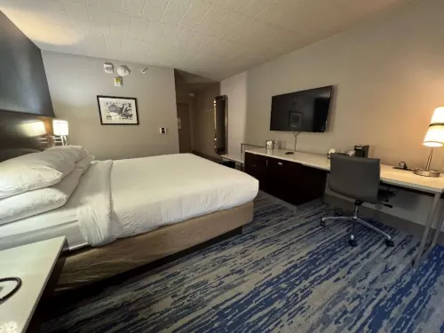 Skyline Hotel Detroit Airport, SureStay Collection by BW Rooms Photos