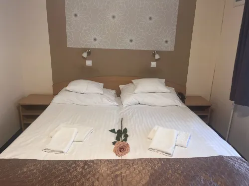 Hotel Rose City Zimmer Photos