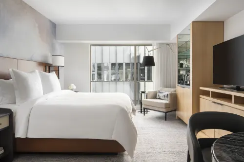 Four Seasons Hotel Seattle Photos