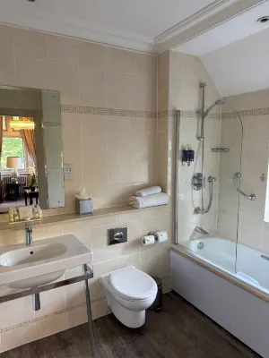 Macdonald Berystede Hotel and Spa Huoneet Photos