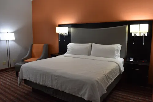 Holiday Inn Express & Suites Nashville Southeast - Antioch Photos