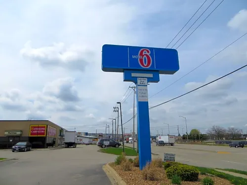 Motel 6 Elk Grove Village, IL - O'Hare Circondario Photos