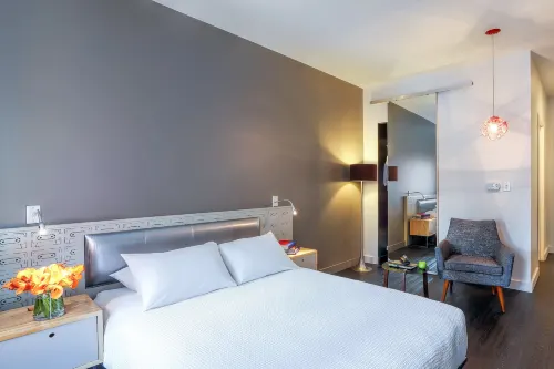 NU Hotel Huoneet Photos