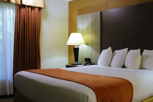 Best Western Plus Galleria Inn  Suites Camere Photos