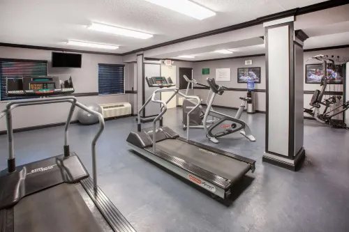 Baymont by Wyndham Madison Heights Detroit Area Featured Photos