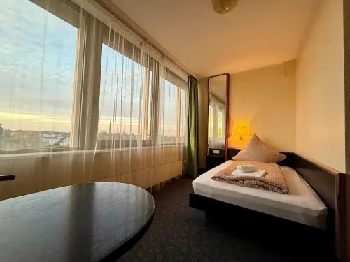Hotel Mirage Düsseldorf-Neuss Zimmer Photos