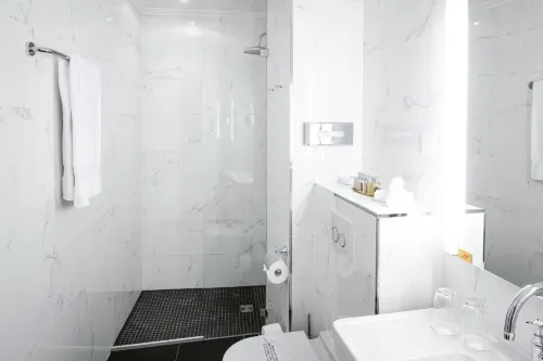 Grand Hotel Suisse Majestic, Autograph Collection Rooms Photos
