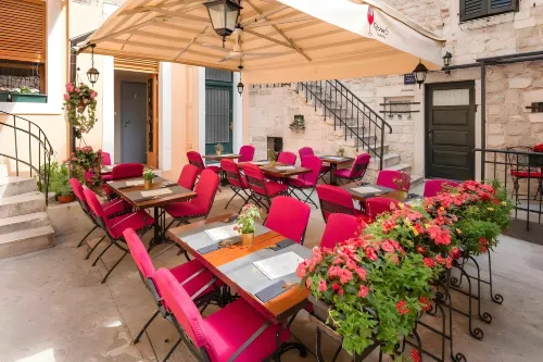 Central Square Heritage Hotel Restauration Photos