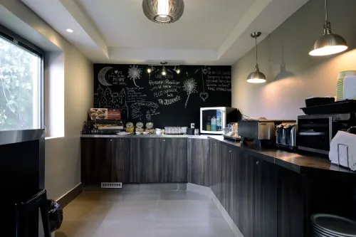 Le Fabreville Motel & Suites Restauration Photos