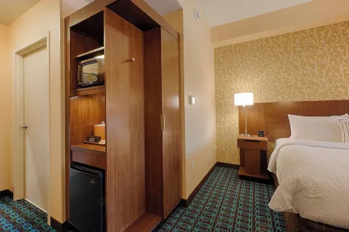 Fairfield Inn & Suites Clearwater Beach Rooms Photos