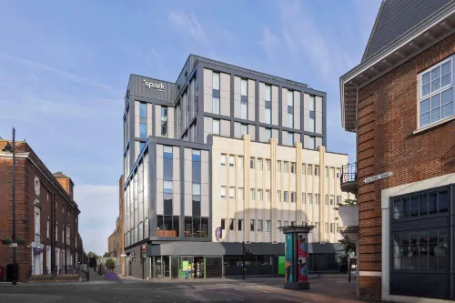 Spark by Hilton London Romford Exterior Photos