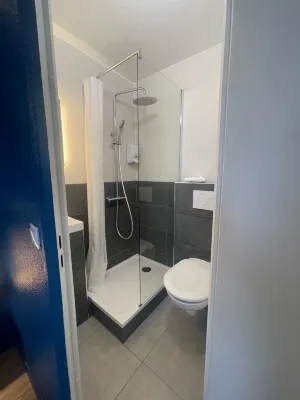 Kyriad Direct Dreux Rooms Photos