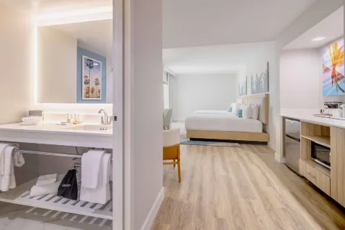 Radisson Resort Miami Beach Photos
