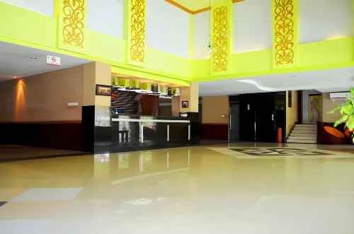 Nirmala Hotel & Convention Centre Espaces publics Photos