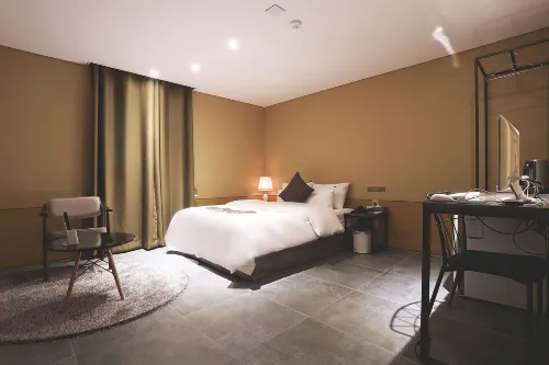 SR Design Hotel Rooms Photos